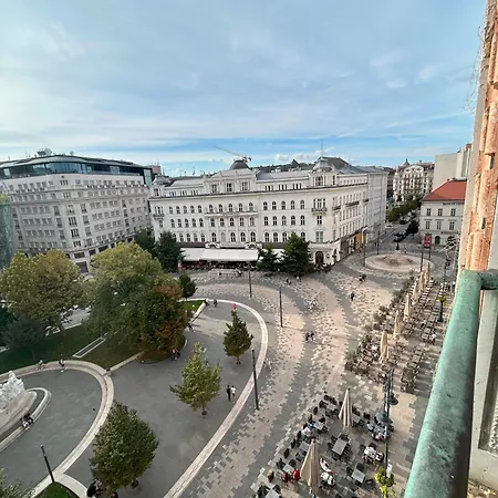 The Times Apartament